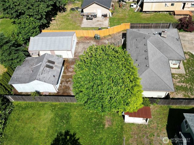 1336 S 279th Street, Des Moines, WA 98198