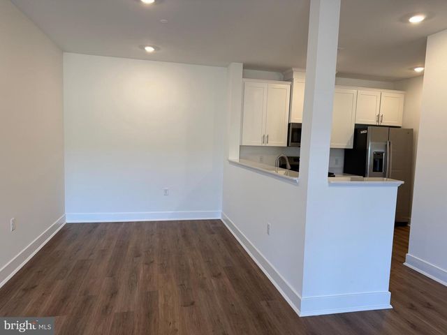 2201 PRINCE HALL DR, Pennington, NJ 08534