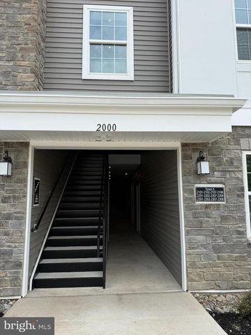 2201 PRINCE HALL DR, Pennington, NJ 08534