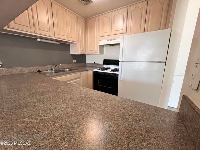 812 S Langley Ave Unit 202, Tucson, AZ 85710