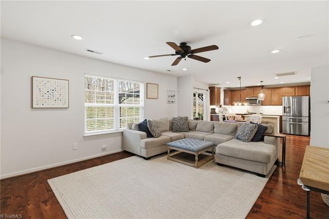 4418 Abbey Park Road, Kernersville, NC 27284