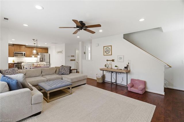 4418 Abbey Park Road, Kernersville, NC 27284