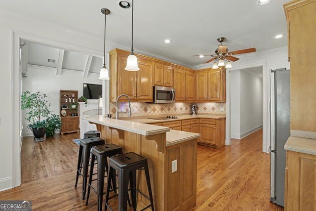 537 Old Collins Road, Hoschton, GA 30548