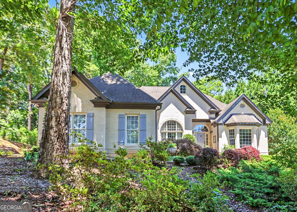 537 Old Collins Road, Hoschton, GA 30548