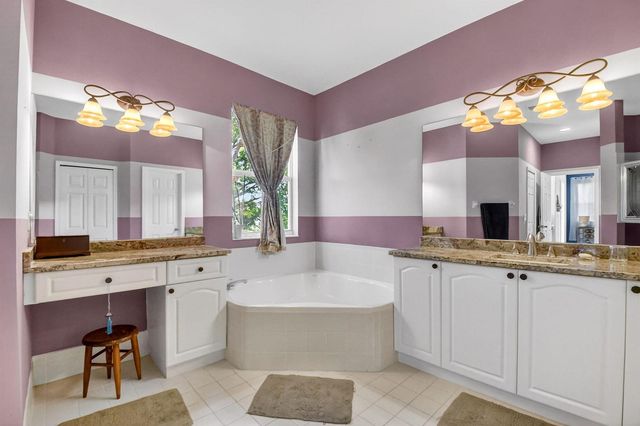 10624 Old Hammock Way, Wellington, FL 33414