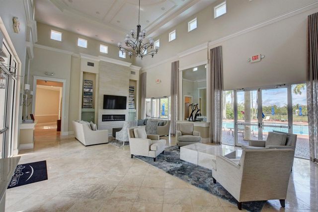10624 Old Hammock Way, Wellington, FL 33414