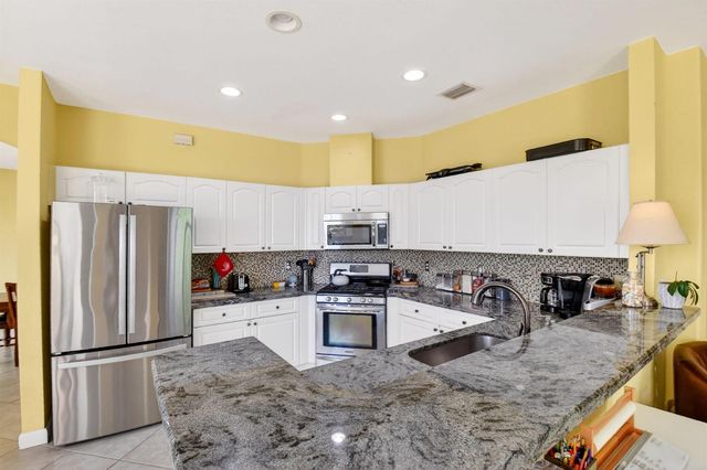 10624 Old Hammock Way, Wellington, FL 33414