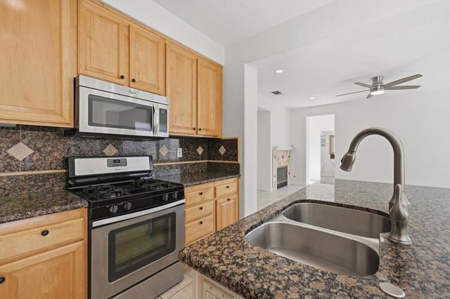 471 Camino Verde, San Marcos, CA 92078