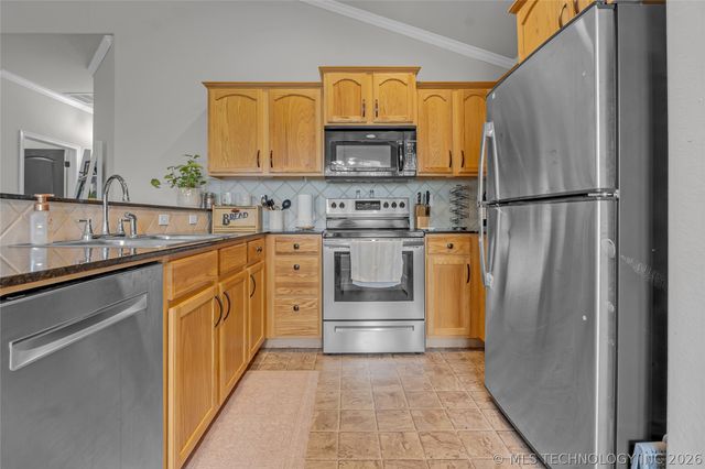 10717 N 151st East Avenue, Owasso, OK 74055