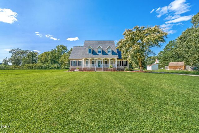 137 Dances Bay Road, Elizabeth City, NC 27909