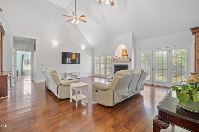 137 Dances Bay Road, Elizabeth City, NC 27909
