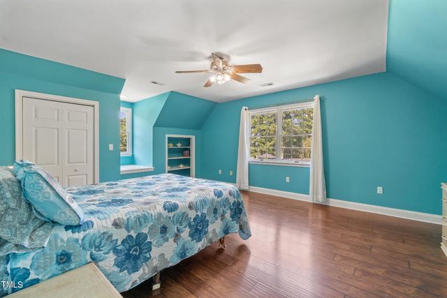 137 Dances Bay Road, Elizabeth City, NC 27909