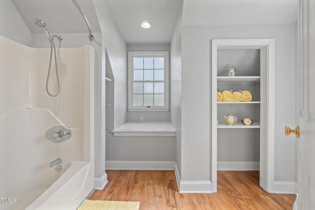 137 Dances Bay Road, Elizabeth City, NC 27909