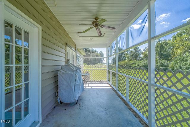 137 Dances Bay Road, Elizabeth City, NC 27909