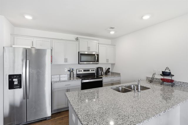1144 S Norwhich Lane, Spartanburg, SC 29301
