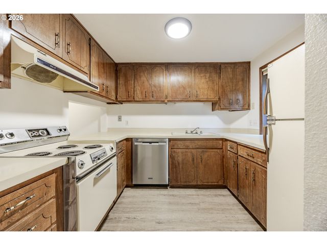 2671 WOODSTONE Pl, Eugene, OR 97405