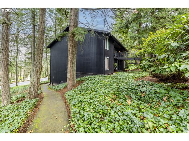 2671 WOODSTONE Pl, Eugene, OR 97405