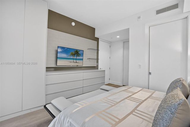 5775 Collins Avenue 405, Miami Beach, FL 33140