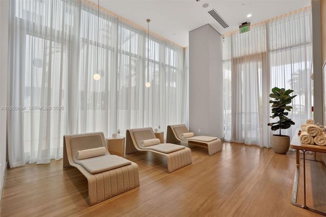 5775 Collins Avenue 405, Miami Beach, FL 33140