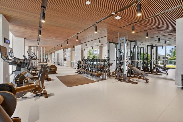 5775 Collins Avenue 405, Miami Beach, FL 33140