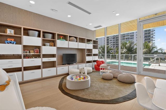 5775 Collins Avenue 405, Miami Beach, FL 33140