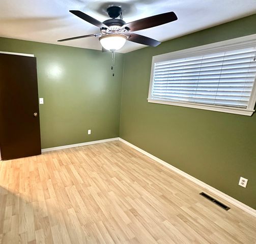 12123 E 22nd Ave, Spokane Valley, WA 99206
