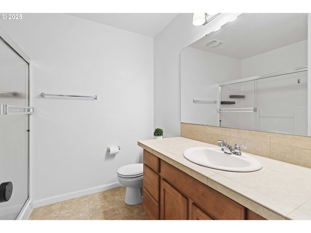 10923 Sw SAGE Ter, Portland, OR 97223