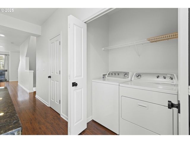 10923 Sw SAGE Ter, Portland, OR 97223