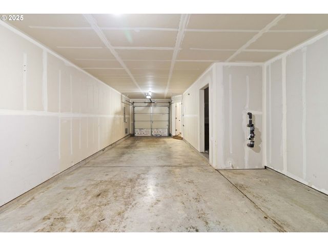 10923 Sw SAGE Ter, Portland, OR 97223