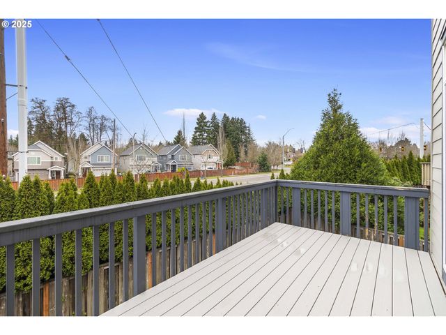 10923 Sw SAGE Ter, Portland, OR 97223