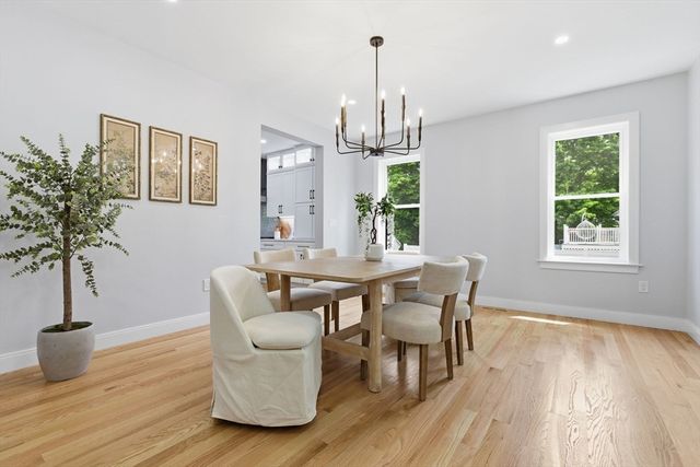 174 Winn St, Burlington, MA 01803