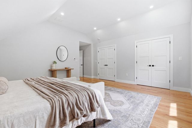 174 Winn St, Burlington, MA 01803