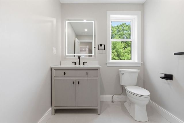 174 Winn St, Burlington, MA 01803