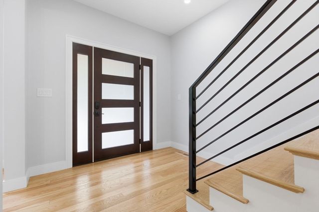 174 Winn St, Burlington, MA 01803