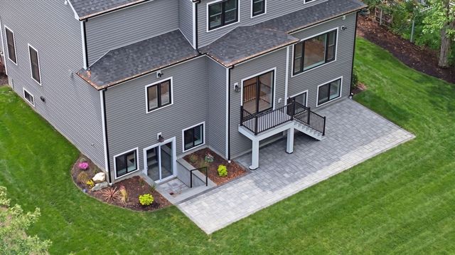 174 Winn St, Burlington, MA 01803