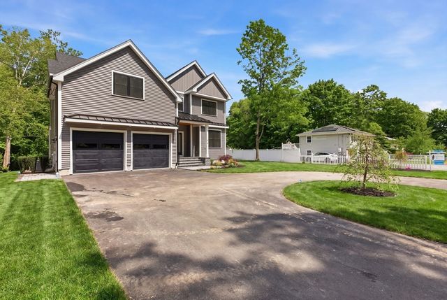 174 Winn St, Burlington, MA 01803