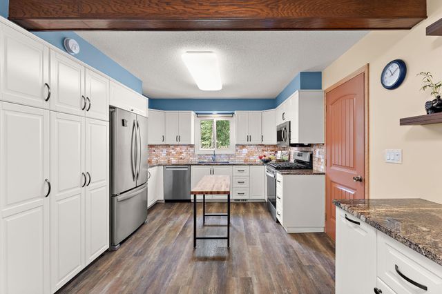 19472 Ulysses Street NW, Elk River, MN 55330