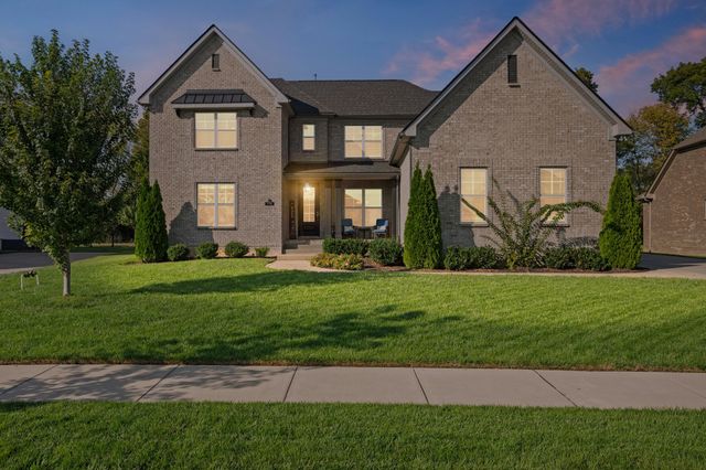 1174 Payton Ln, Gallatin, TN 37066