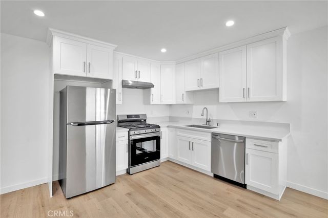 13018 Valleyheart Drive 4, Studio City, CA 91604