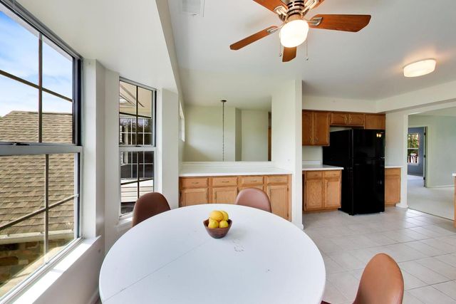 2802 Gilcrest Court, Schaumburg, IL 60193