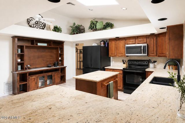 409 W MCNAIR Street, Chandler, AZ 85225
