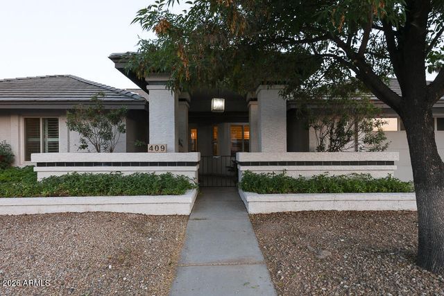 409 W MCNAIR Street, Chandler, AZ 85225