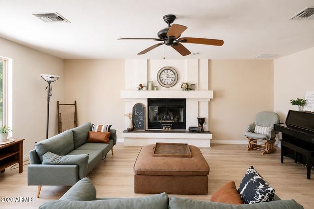 409 W MCNAIR Street, Chandler, AZ 85225