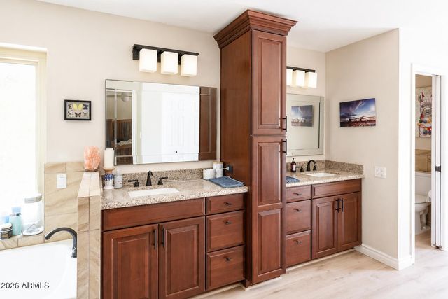 409 W MCNAIR Street, Chandler, AZ 85225