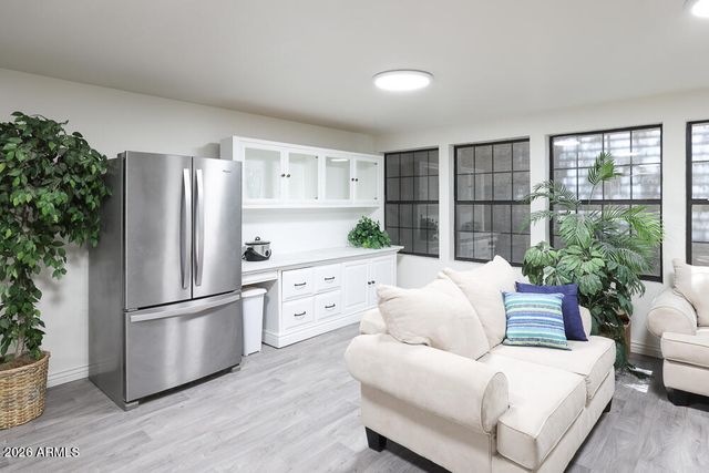 409 W MCNAIR Street, Chandler, AZ 85225
