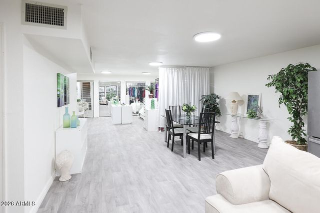 409 W MCNAIR Street, Chandler, AZ 85225