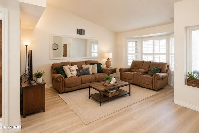409 W MCNAIR Street, Chandler, AZ 85225