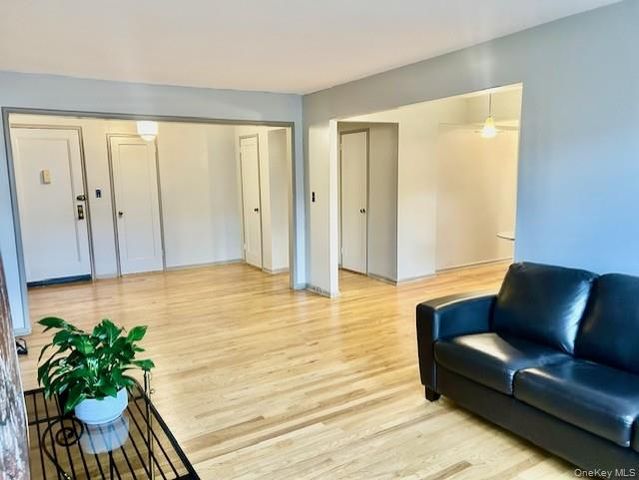 465 E Lincoln Avenue 516, Mount Vernon, NY 10552