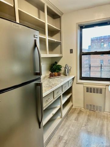 465 E Lincoln Avenue 516, Mount Vernon, NY 10552