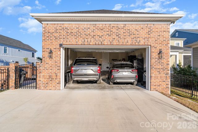 752 Crystal Water Way, Myrtle Beach, SC 29579